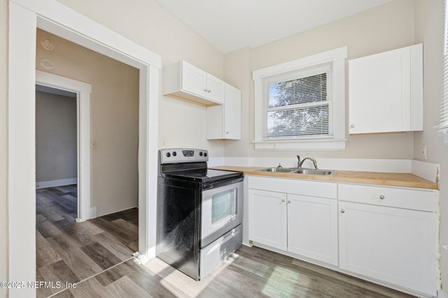 234 E 18TH Street, Jacksonville, FL 32206