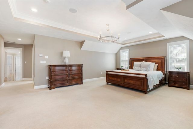 21 Stable Way, Medway, MA 02053