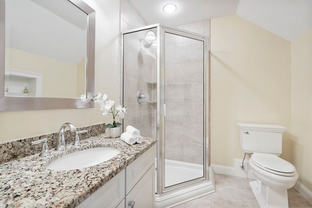 21 Stable Way, Medway, MA 02053
