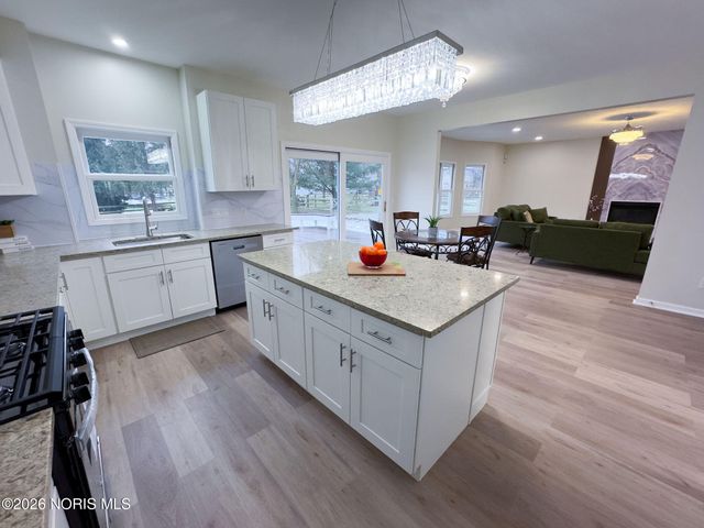 7659 Hickory Grove Road, Sylvania, OH 43560