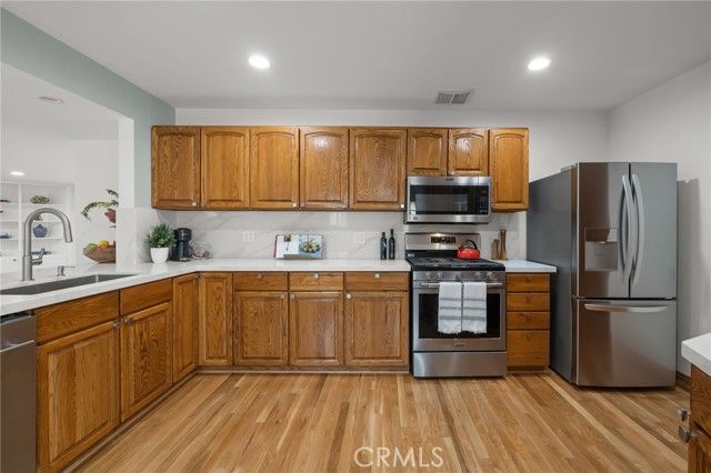 5229 E Walkerton, Long Beach, CA 90808