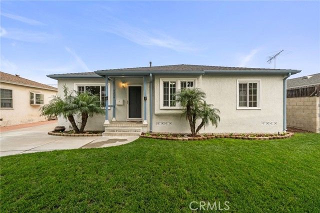 5229 E Walkerton, Long Beach, CA 90808