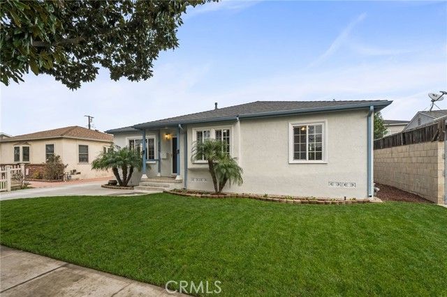 5229 E Walkerton, Long Beach, CA 90808