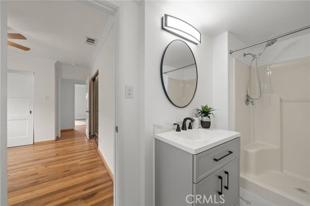 5229 E Walkerton, Long Beach, CA 90808