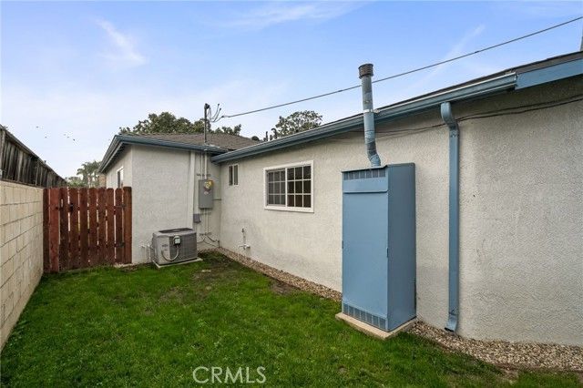 5229 E Walkerton, Long Beach, CA 90808