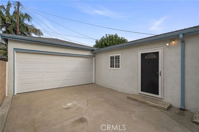 5229 E Walkerton, Long Beach, CA 90808