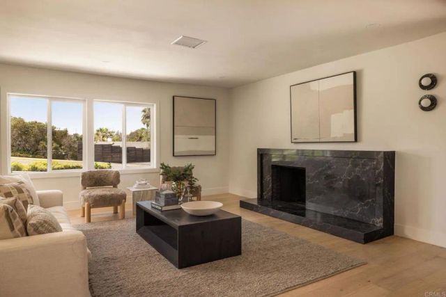 2215 Golden Cir, Newport Beach, CA 92660