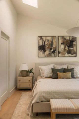 2215 Golden Cir, Newport Beach, CA 92660