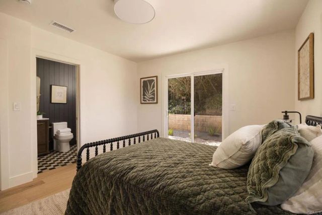 2215 Golden Cir, Newport Beach, CA 92660