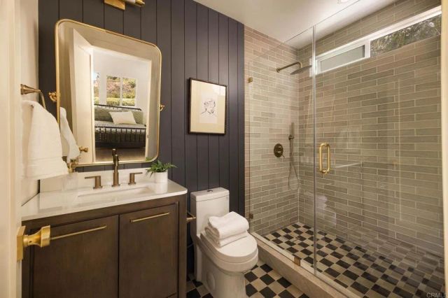2215 Golden Cir, Newport Beach, CA 92660