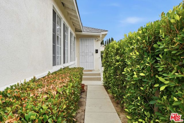20531 Covello Street, Winnetka (los Angeles), CA 91306