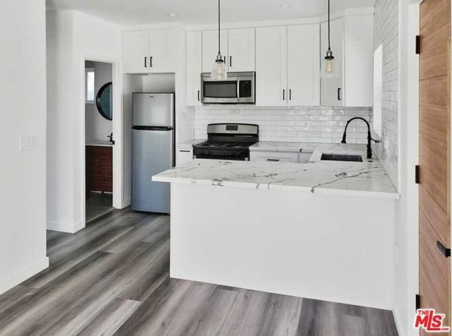 20531 Covello Street, Winnetka (los Angeles), CA 91306