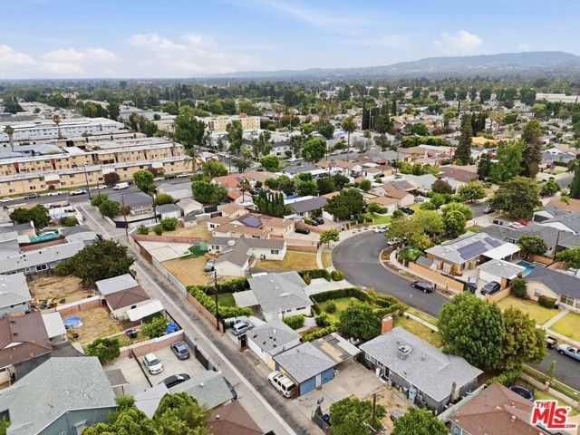 20531 Covello Street, Winnetka (los Angeles), CA 91306