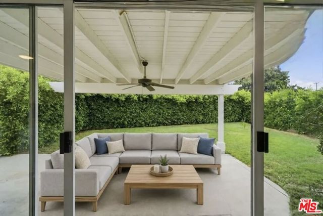 20531 Covello Street, Winnetka (los Angeles), CA 91306