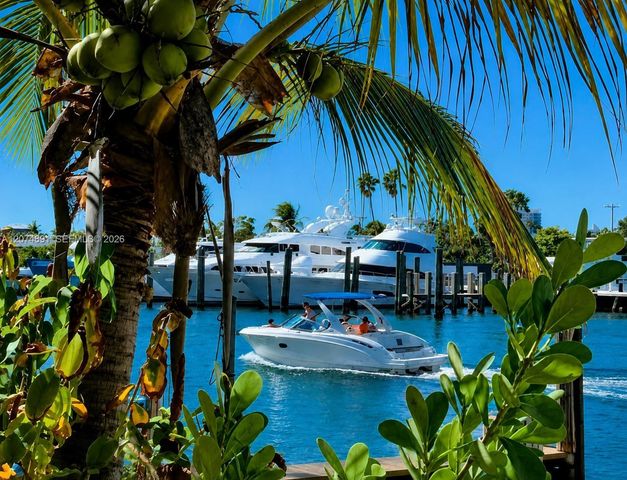 815 Middle River Drive 304, Fort Lauderdale, FL 33304