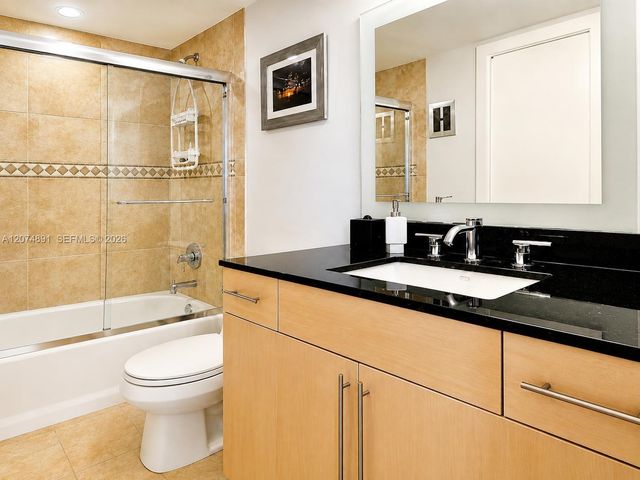 815 Middle River Drive 304, Fort Lauderdale, FL 33304