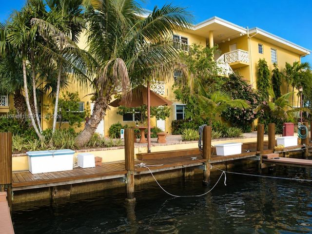 815 Middle River Drive 304, Fort Lauderdale, FL 33304