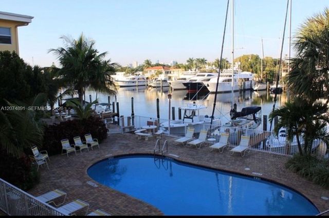 815 Middle River Drive 304, Fort Lauderdale, FL 33304