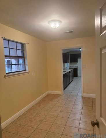 8742 Hickcock Dr, Baton Rouge, LA 70811