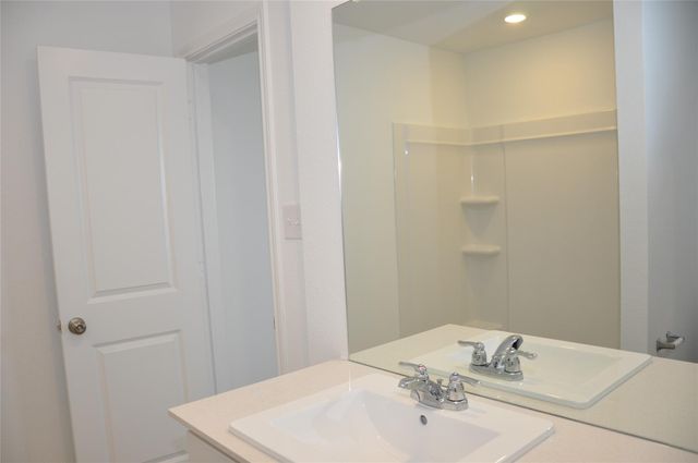 128 Hasty Heart CT, Jarrell, TX 76537