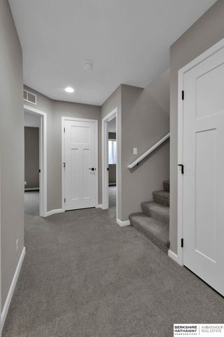 10522 S 113th Street, Papillion, NE 68046
