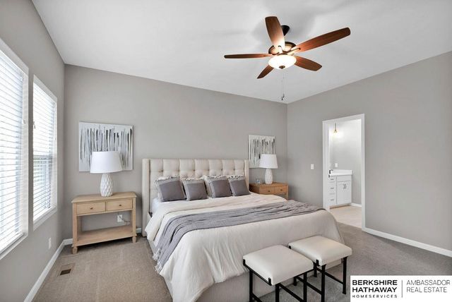 10522 S 113th Street, Papillion, NE 68046