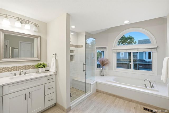 7522 S Monaco Way, Centennial, CO 80112