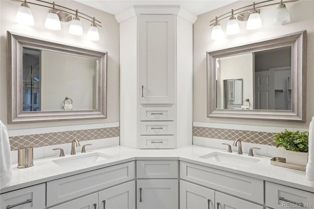 7522 S Monaco Way, Centennial, CO 80112
