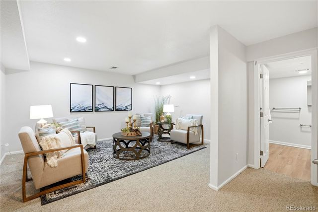 7522 S Monaco Way, Centennial, CO 80112
