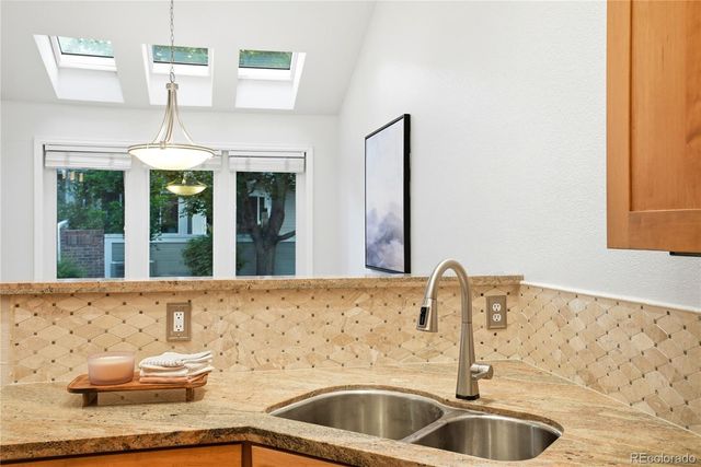 7522 S Monaco Way, Centennial, CO 80112