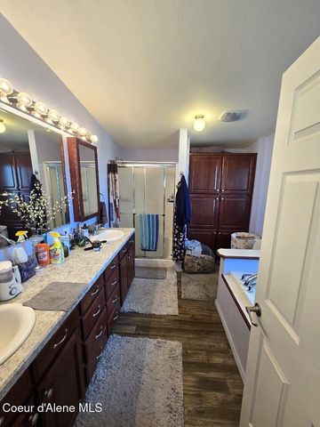 871 Foothill Dr, Athol, ID 83801