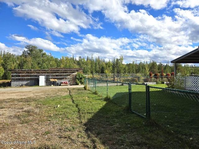 871 Foothill Dr, Athol, ID 83801