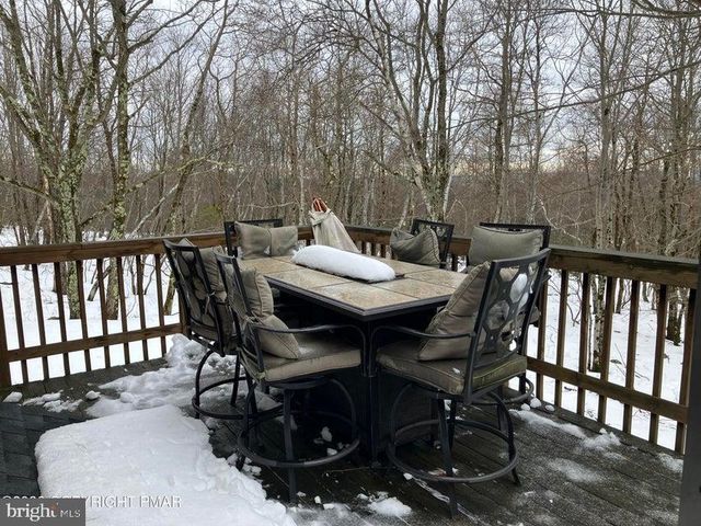 124 UPPER NOTCH RD, Albrightsville, PA 18210