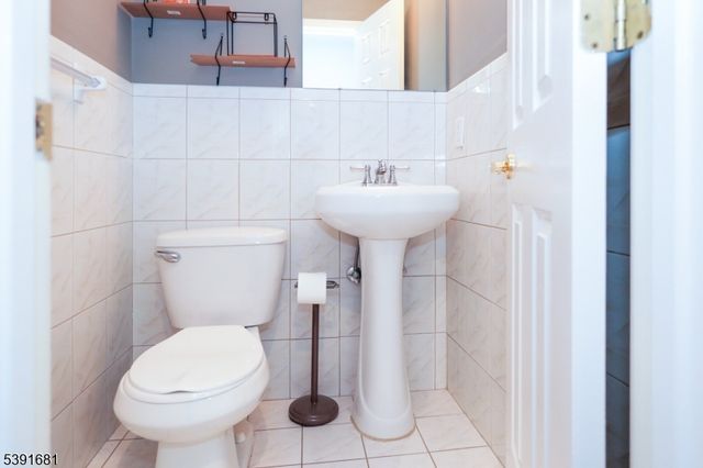 125 Adamecs Way 26, South Amboy City, NJ 08879