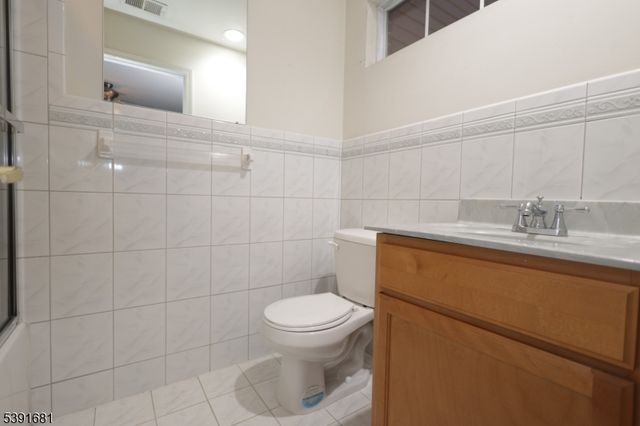 125 Adamecs Way 26, South Amboy City, NJ 08879