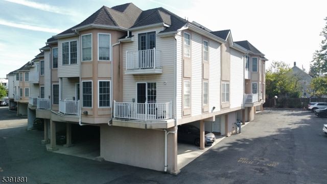 125 Adamecs Way 26, South Amboy City, NJ 08879
