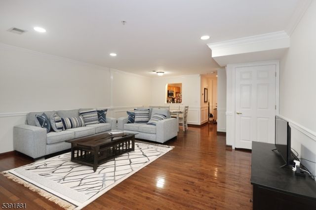 125 Adamecs Way 26, South Amboy City, NJ 08879