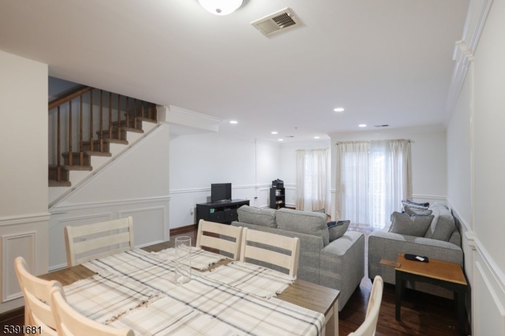125 Adamecs Way 26, South Amboy City, NJ 08879 — photo 5