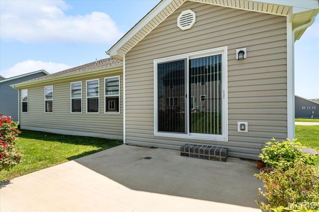 7053 Richmond Drive, Glen Carbon, IL 62034
