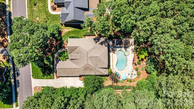 108 Heron Cove Drive, Mount Holly, NC 28120