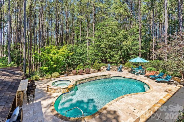 108 Heron Cove Drive, Mount Holly, NC 28120