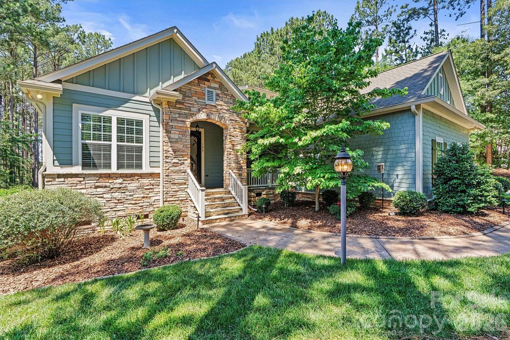 108 Heron Cove Drive, Mount Holly, NC 28120