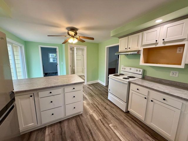 414 8th Street, Baraboo, WI 53913