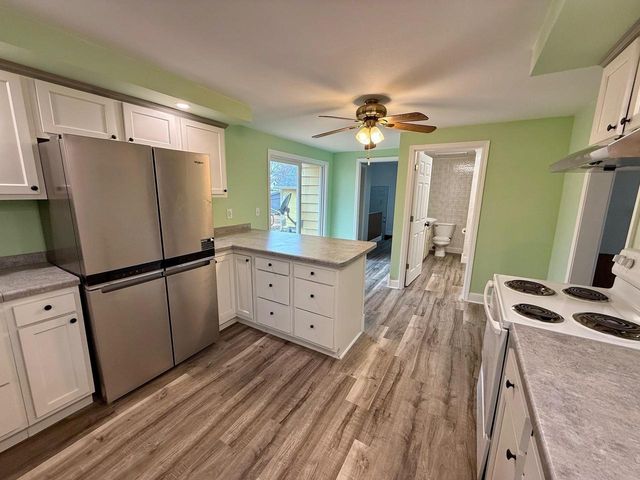 414 8th Street, Baraboo, WI 53913