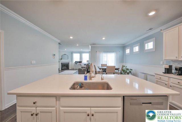 8005 August Avenue, Lower Macungie Twp, PA 18031