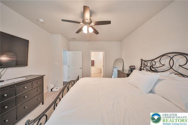 8005 August Avenue, Lower Macungie Twp, PA 18031