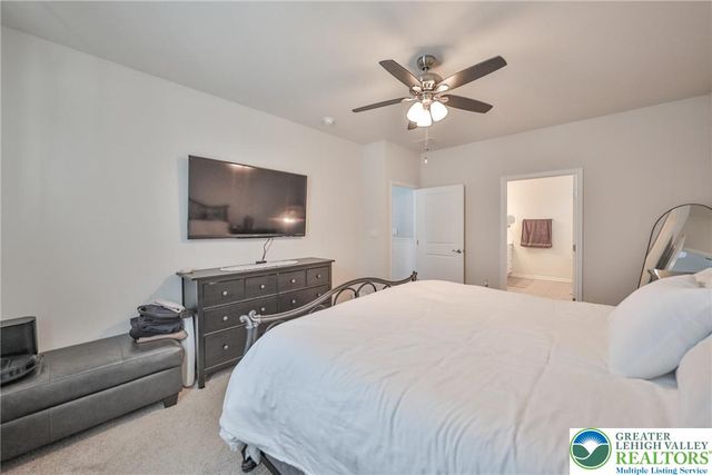 8005 August Avenue, Lower Macungie Twp, PA 18031