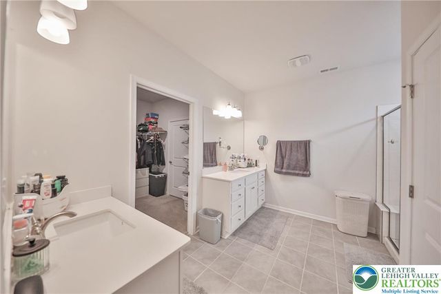 8005 August Avenue, Lower Macungie Twp, PA 18031