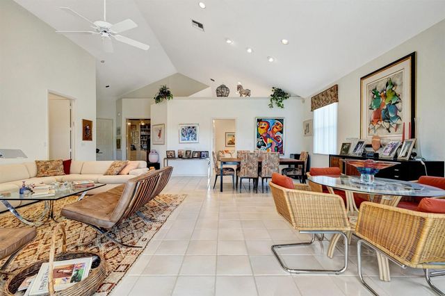 11917 Fountainside Circle, Boynton Beach, FL 33437