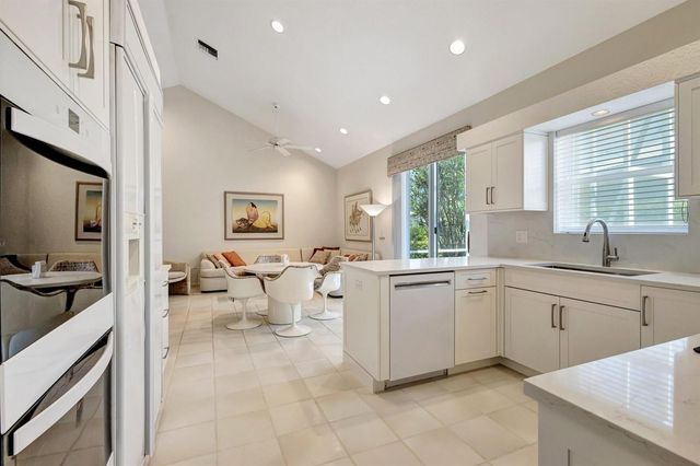 11917 Fountainside Circle, Boynton Beach, FL 33437